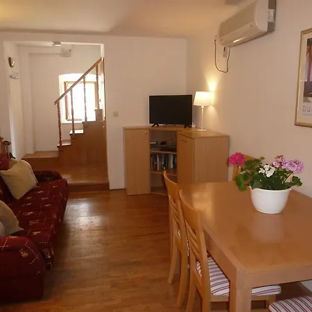 Villa Lapetra Ferienhaus *