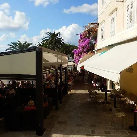 Vikendica Villa Lapetra