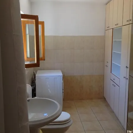 Villa Lapetra קאבטאט
