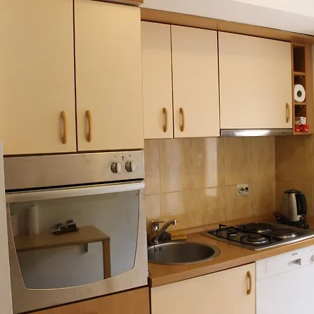 בית נופש Villa Lapetra קאבטאט