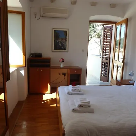 בית נופש Villa Lapetra